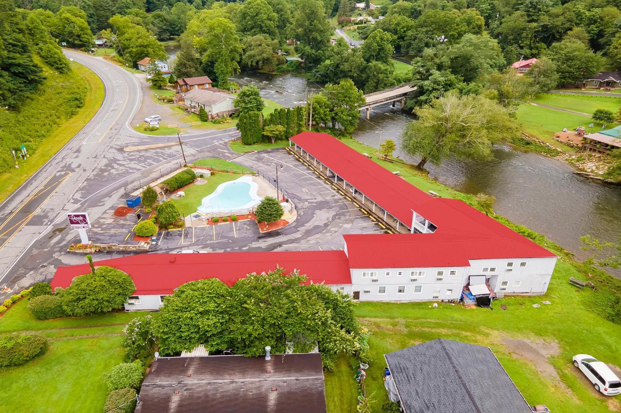 Lloyd'S On The River Country Inn By Oyo Bryson City Esterno foto