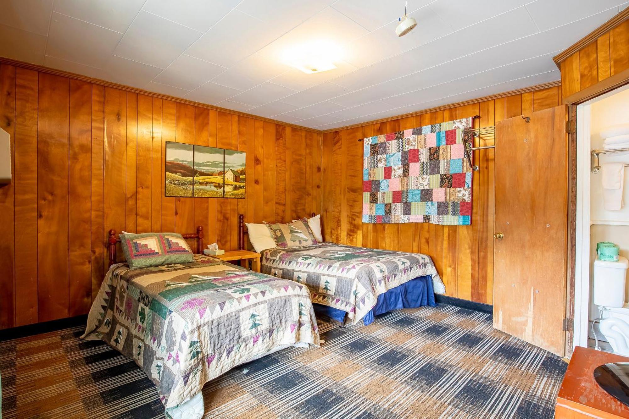 Lloyd'S On The River Country Inn By Oyo Bryson City Esterno foto