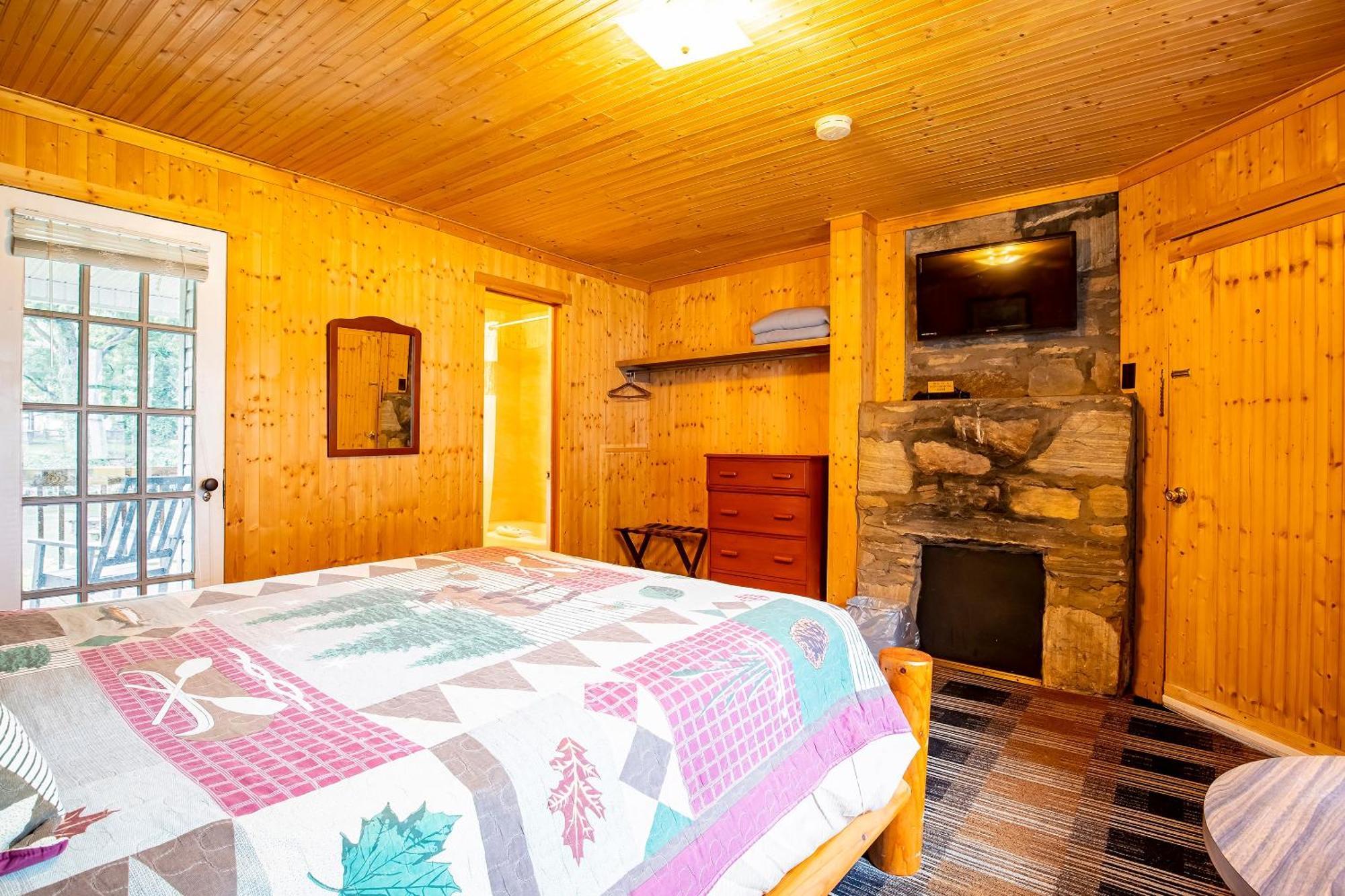 Lloyd'S On The River Country Inn By Oyo Bryson City Esterno foto