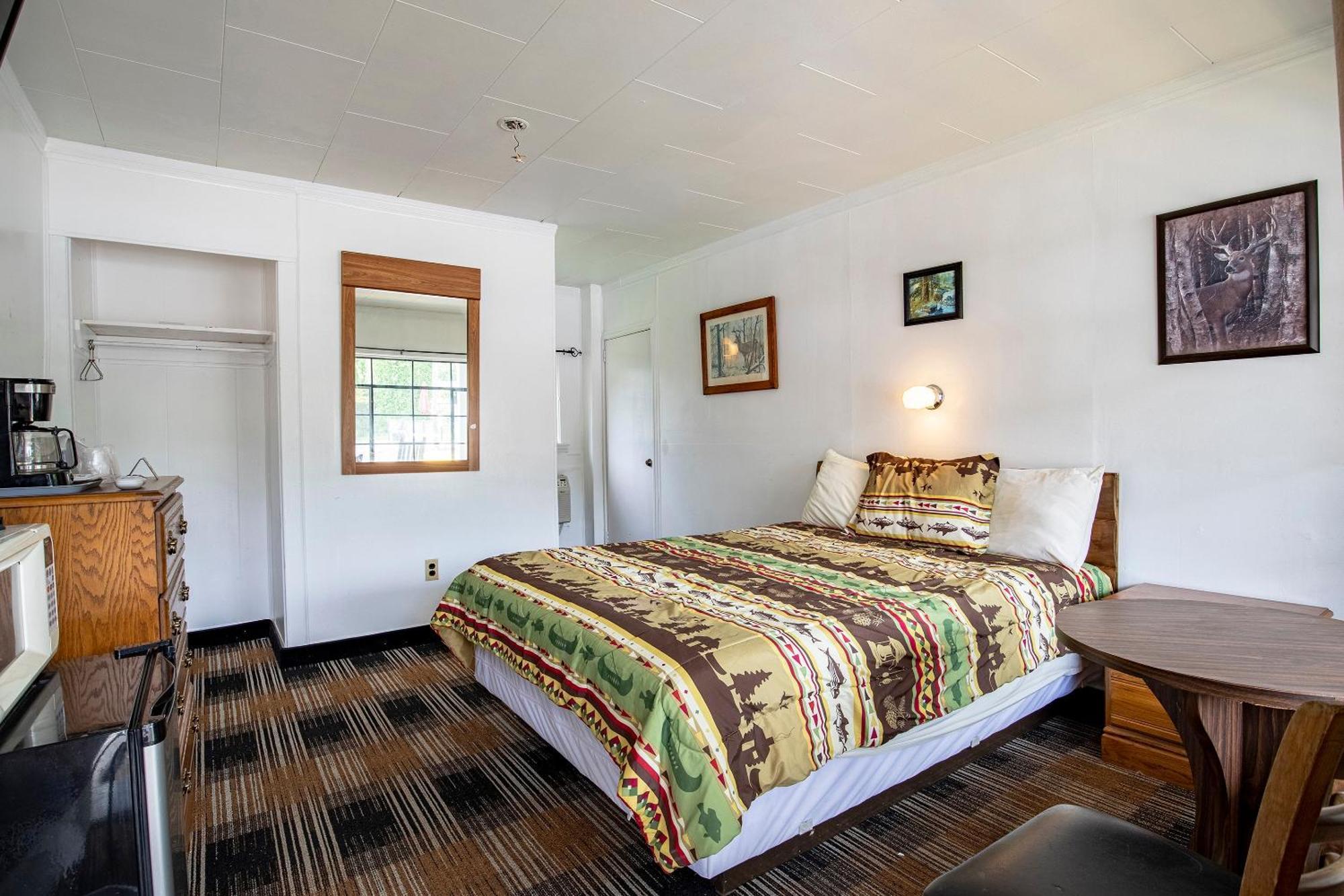 Lloyd'S On The River Country Inn By Oyo Bryson City Esterno foto