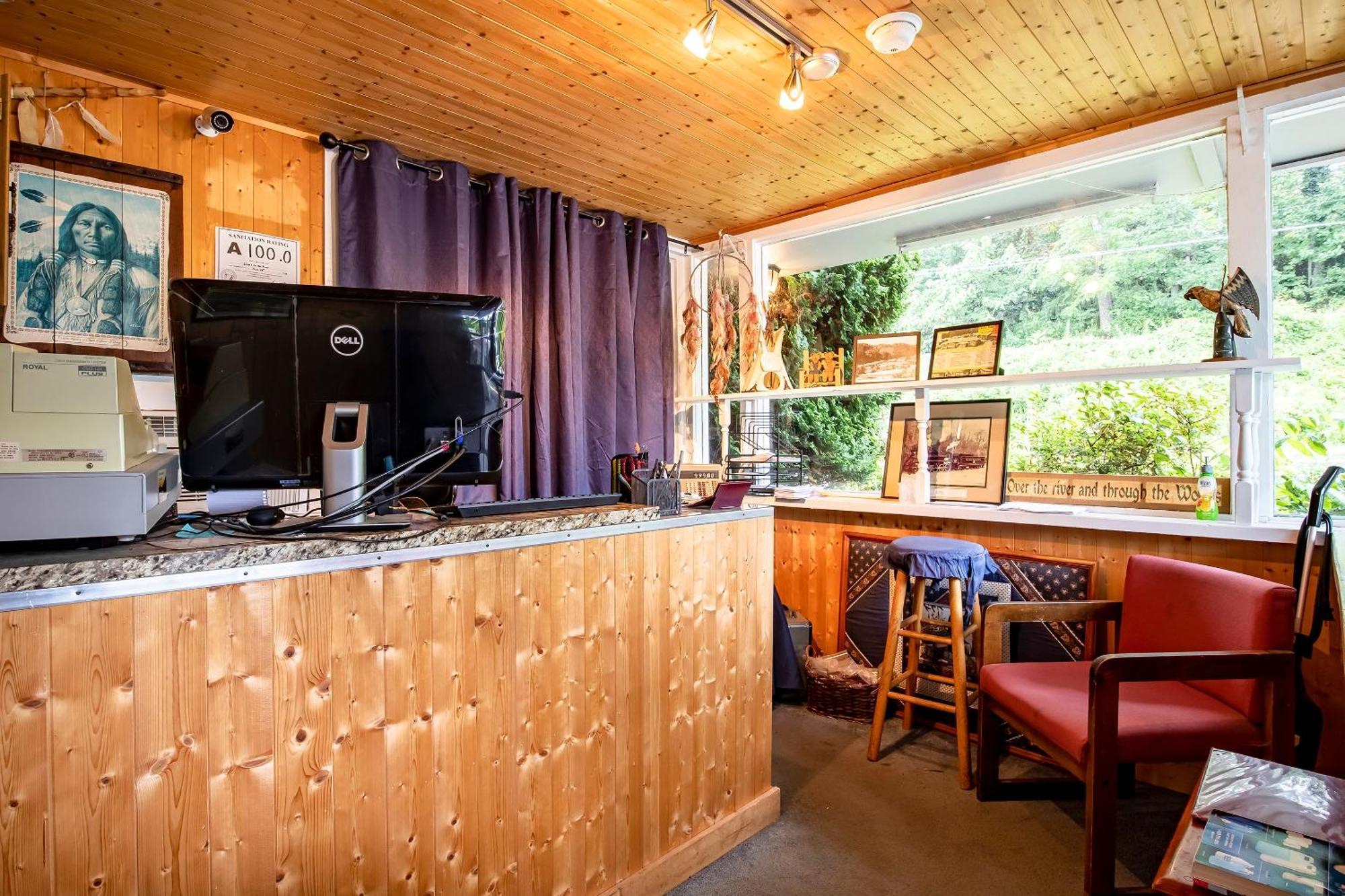 Lloyd'S On The River Country Inn By Oyo Bryson City Esterno foto